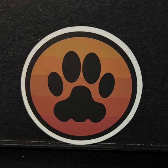 DOG/ CAT PAW PRINT STICKER - Picture 1 of 1